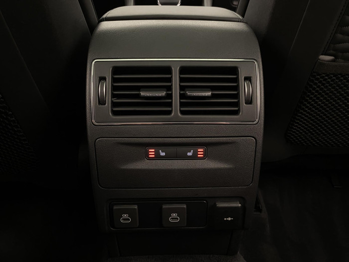 Jaguar F-Pace SVR 575 EDITION REZERVACE 5.0 Edition