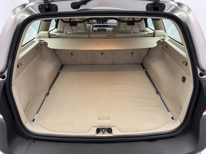 Volvo XC70 D4 AWD SUMMUM AUT 2.4 d Summum