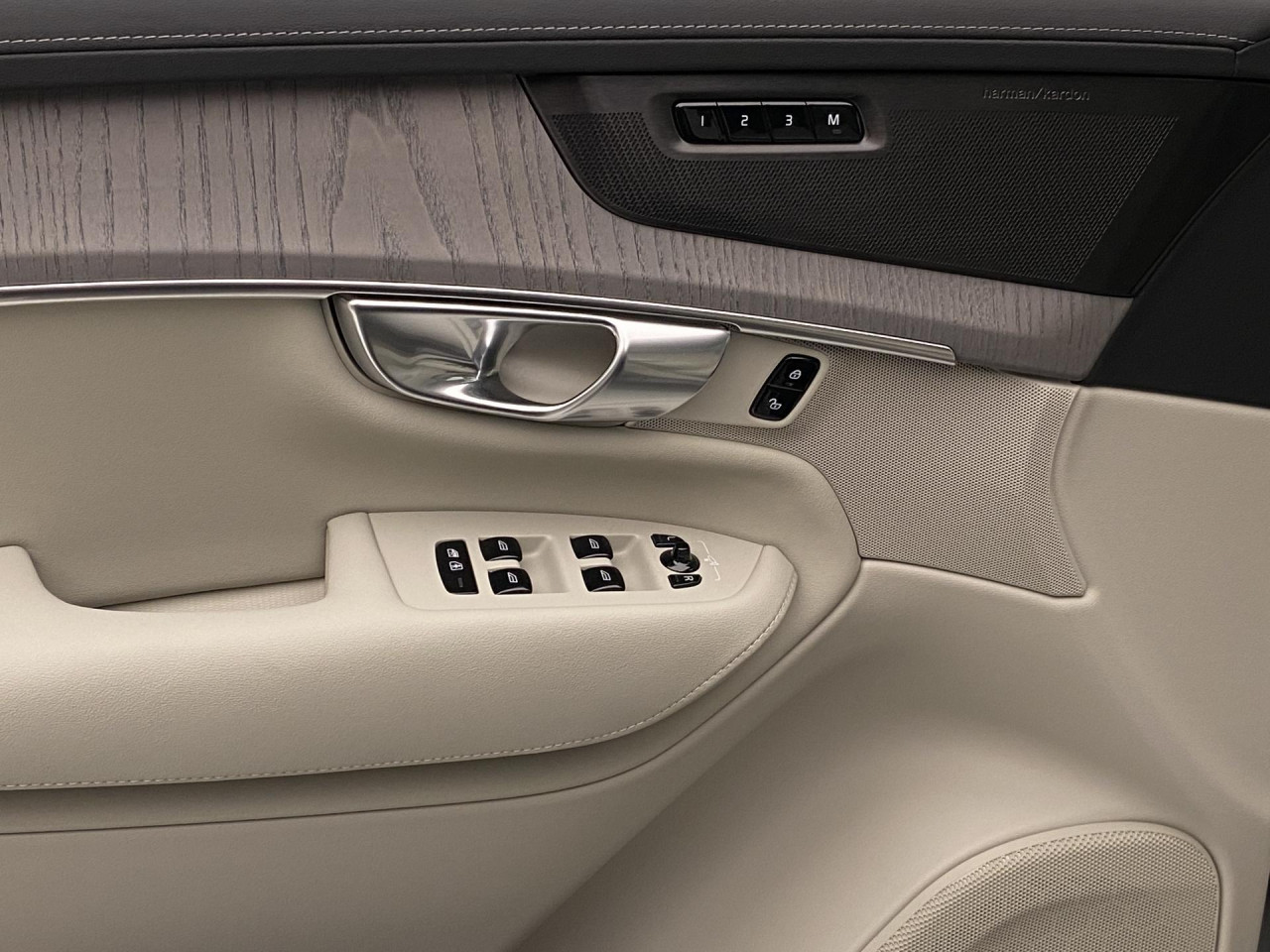 Volvo XC90 T8 AWD RECHARGE BRIGHT PLUS 7m