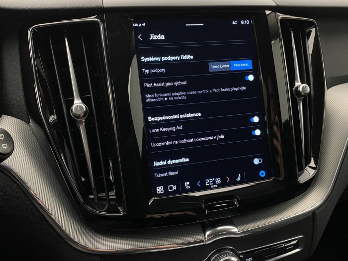 Volvo XC60 B4 AWD DARK PLUS AUT