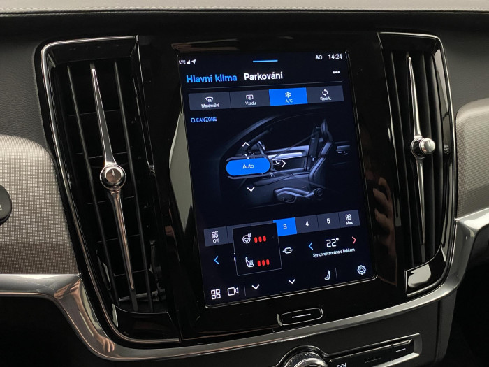 Volvo V90 CC B4 AWD BRIGHT PLUS AUT CZ