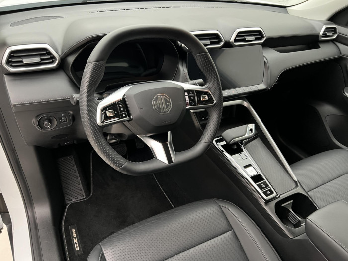 MG ZS 1.5 EXCLUSIVE HYBRID+ AUT CZ 1.5 Exclusive