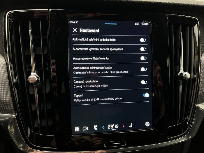 Volvo V90 T6 AWD RECHARGE PLUS DARK AUT
