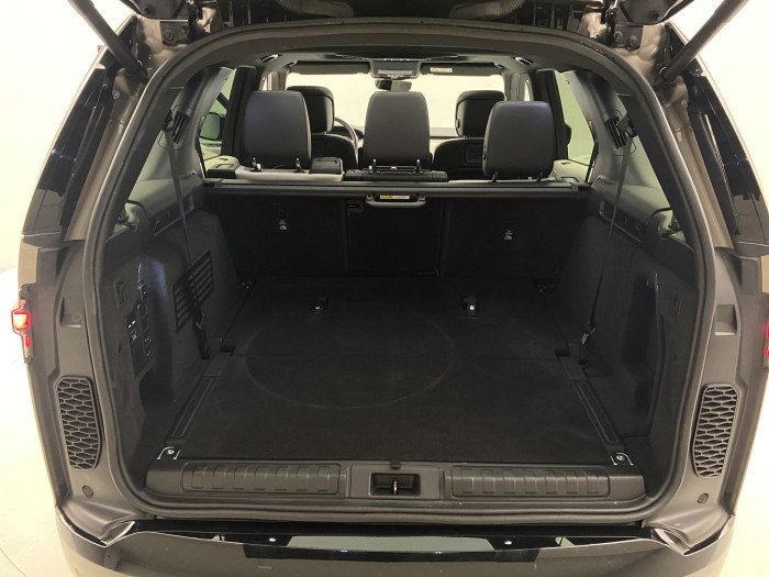 Land Rover Discovery D300 AWD AUT CZ 7míst 3.0 d