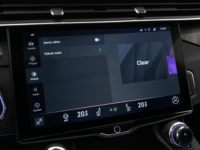 Lynk & Co 01 PHEV DCT AUT 1.maj REZERVACE