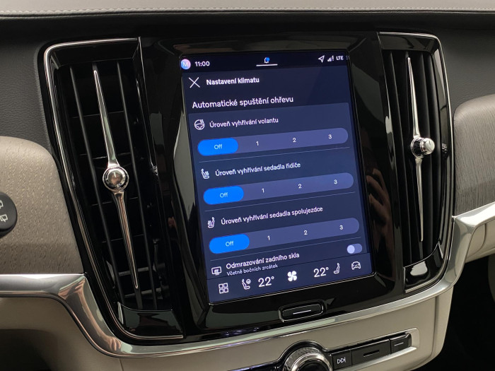 Volvo V90 T8 AWD Plug-in DARK ULTRA