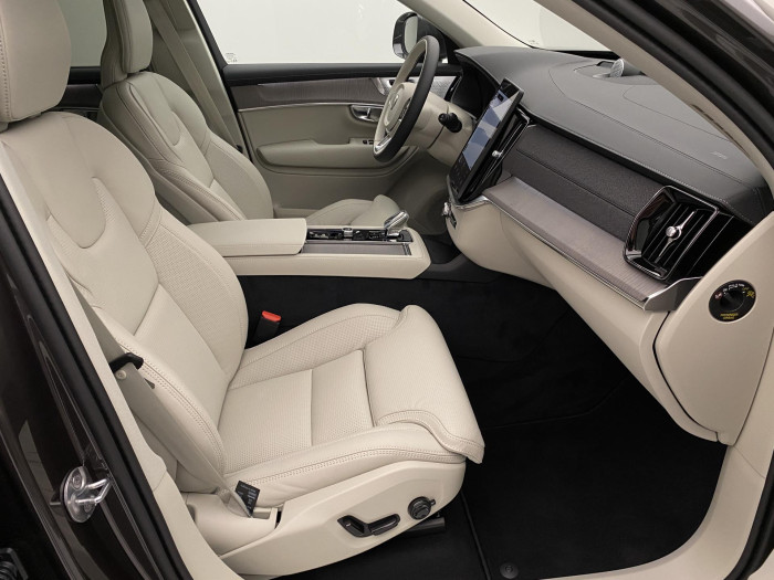 Volvo XC90 T8 AWD RECHARGE BRIGHT PLUS 7m