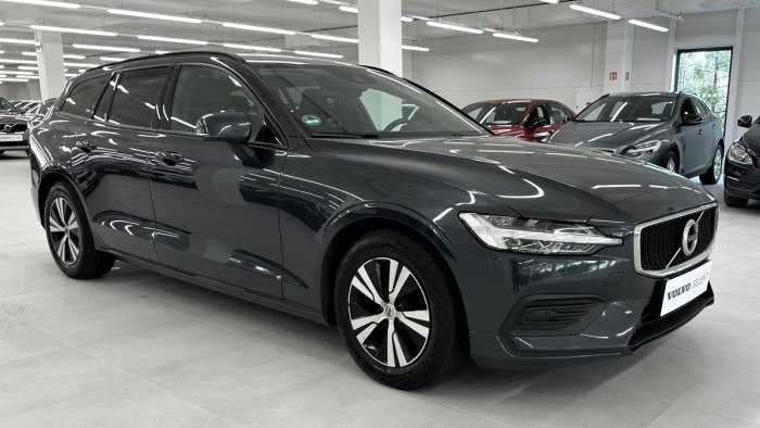 Volvo V60 D3 KINETIC NAVIGACE REZERVACE 2.0 d