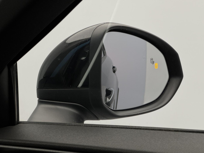 Lynk & Co 01 PHEV DCT AUT 1.maj