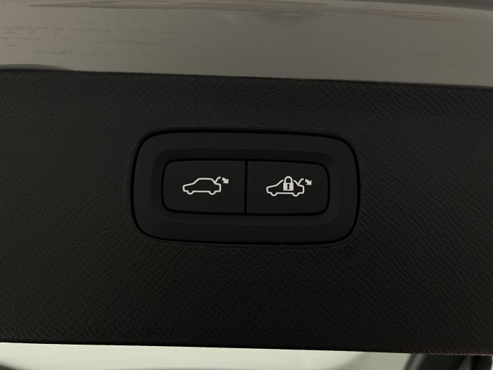 Volvo XC90 T8 AWD RECHARGE ULTRA DARK AUT
