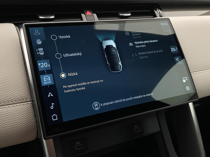 Land Rover Discovery Sport D200 SE DYNAMIC AWD CZ 1.maj 2.0 d SE Dynamic