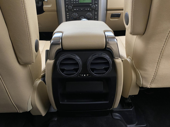 Land Rover Discovery 3 TDV6 HSE AWD REZERVACE