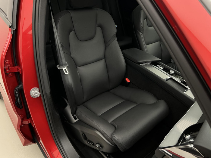 Volvo XC60 T6 AWD RECHARGE PLUS DARK AUT