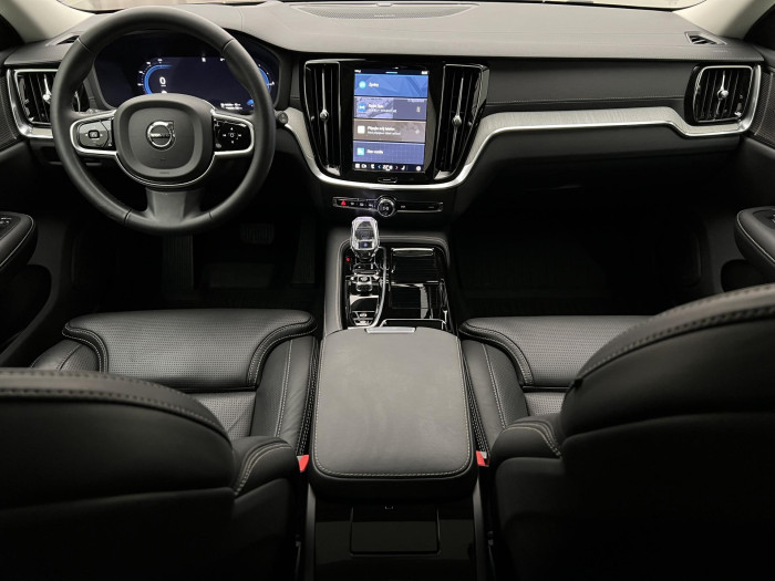 Volvo V60 T6 AWD AUT RECHARGE DARK ULTRA