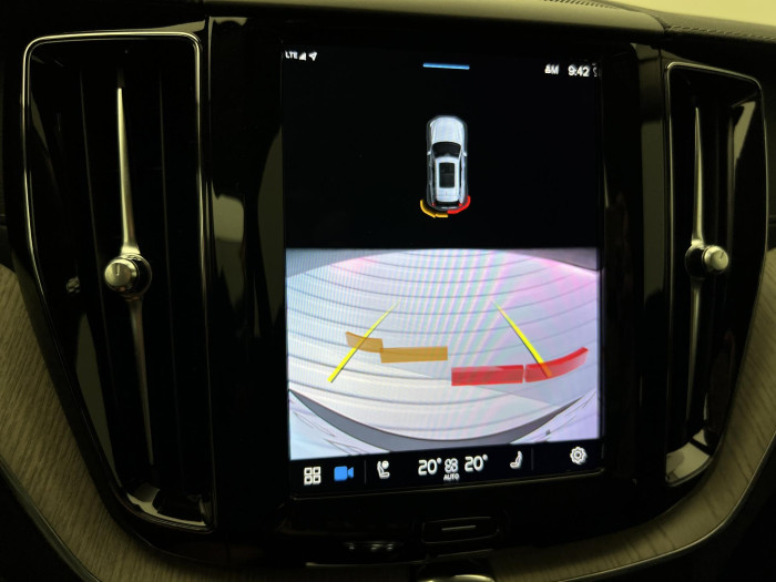 Volvo XC60 B5 AWD INSCRIPTION AUT 1.maj.