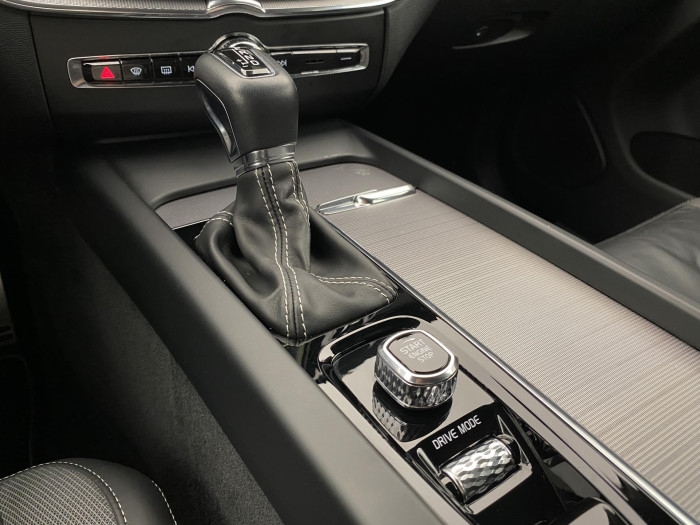 Volvo XC60 D4 R-DESIGN AUT 2.0 d