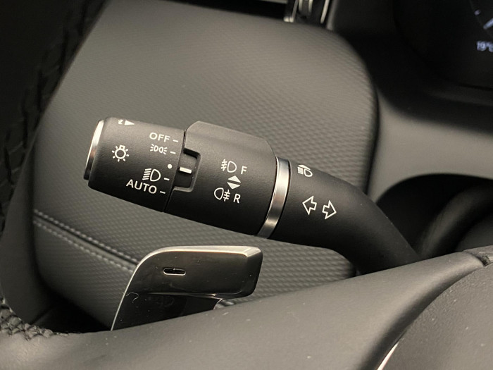 Land Rover Discovery Sport D200 DYNAMIC SE AWD AUT 2.0 d Dynamic SE