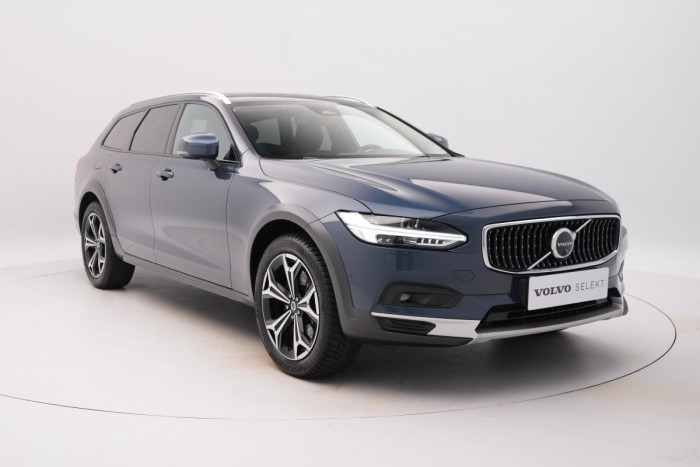 Volvo V90 CC B5 AWD ULTIMATE REZERVACE 2.0 CC CC