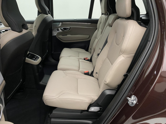 Volvo XC90 T8 AWD RECHARGE BRIGHT ULTRA 7