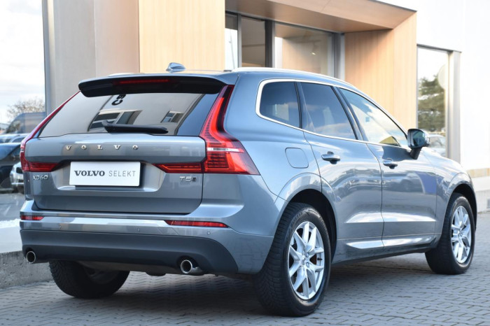 Volvo XC60 T5 AWD MOMENTUM AUT 1.maj. 2.0 Momentum