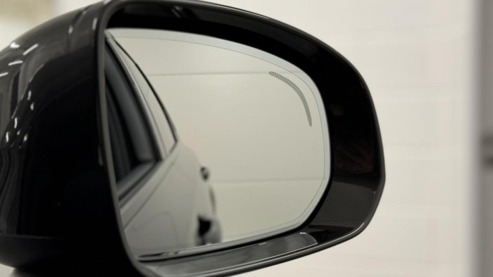 Volvo V90 CROSS COUNTRY B5 REZERVACE