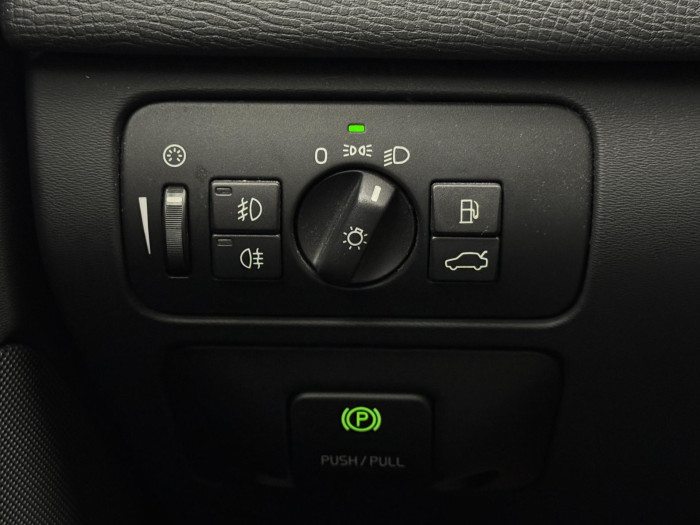 Volvo XC60 D3 AWD SUMMUM 2.4 d Summum