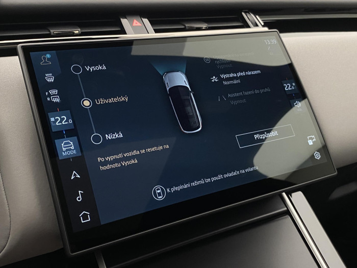 Land Rover Range Rover Velar D300 Dynamic SE AUT AWD 3.0 d Dynamic SE