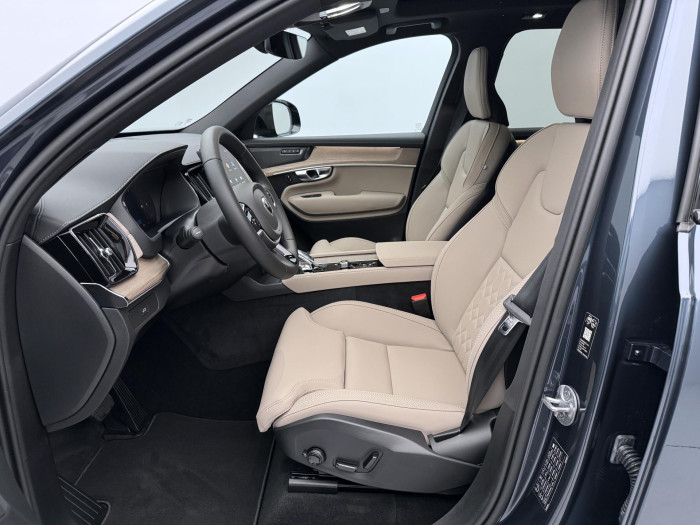 Volvo XC90 B5 AWD AUT DARK PLUS 7míst