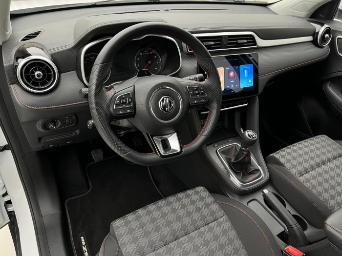 MG ZS 1.5 ESSENTIAL PLUS CZ 1.maj.