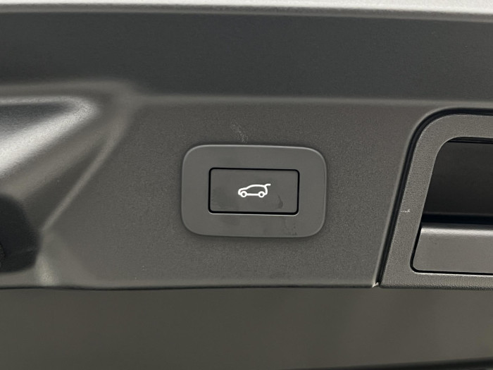 Land Rover Range Rover Velar D300 DYNAMIC SE AWD Aut 3.0 d Dynamic SE