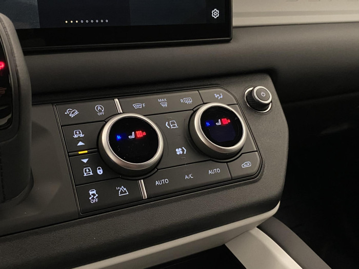 Land Rover Defender 110 D200 S AWD AUT REZERVACE 3.0 d