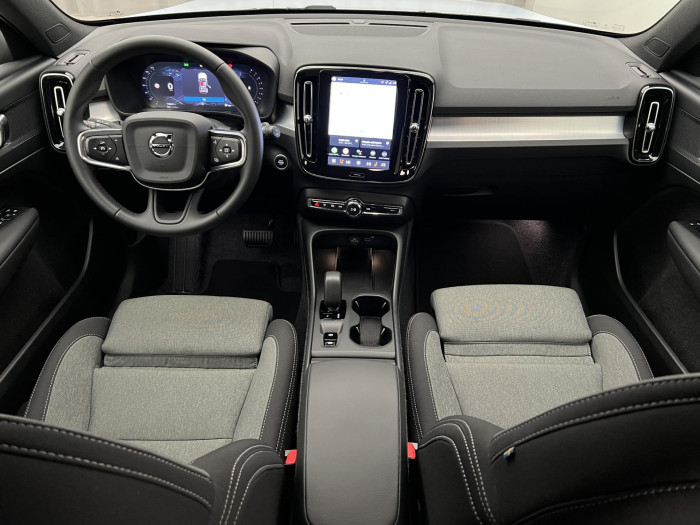 Volvo XC40 B3 CORE AUT CZ 1.maj.