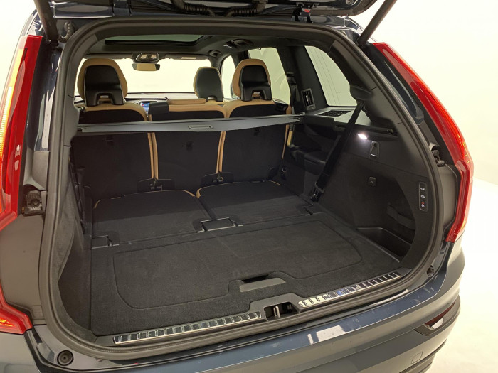 Volvo XC90 T8 AWD ULTIMATE DARK RECHARGE