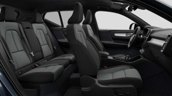 Volvo XC40 B3 DARK PLUS AUT