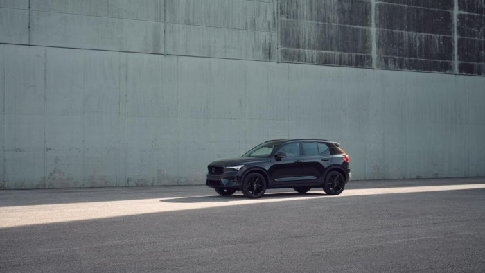 Volvo XC40 B3 AUT PLUS BLACK EDITION