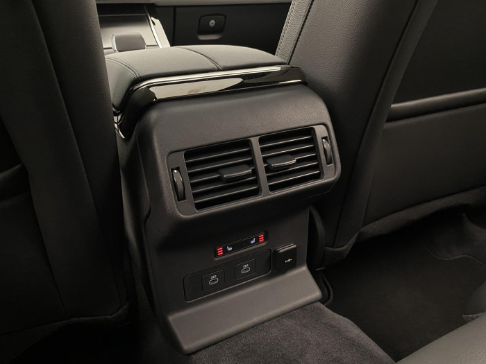 Land Rover Range Rover Velar D300 Dynamic SE AUT AWD 3.0 d Dynamic SE