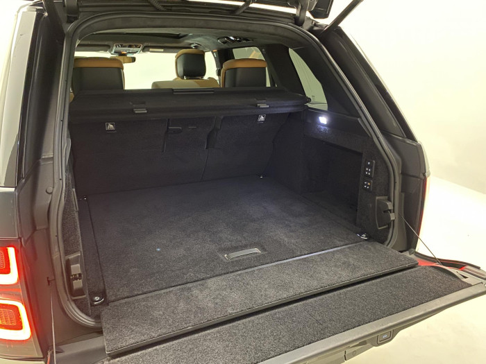 Land Rover Range Rover P525 AUTOBIOGRAPHY REZERVACE