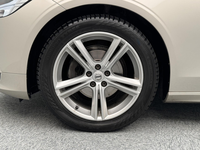 Volvo V90 D4 MOMENTUM AUT 2.0 d Momentum