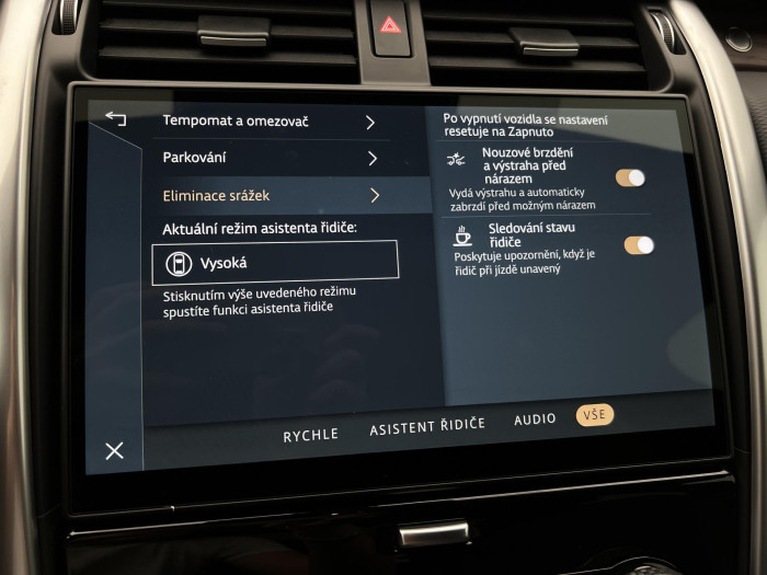 Land Rover Discovery D250 DYNAMIC SE AWD AUT CZ 3.0 d Dynamic SE