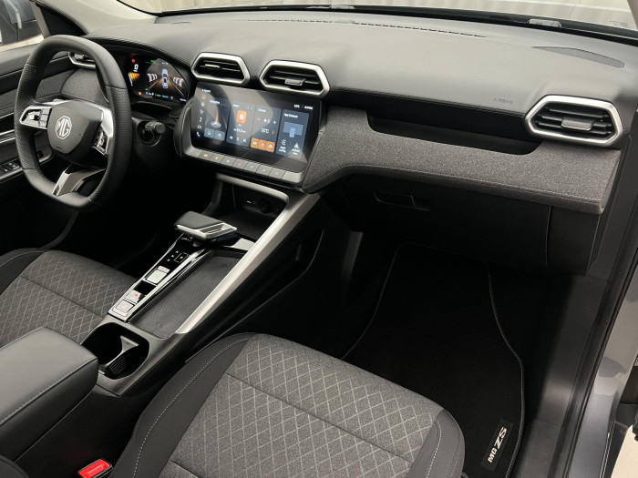 MG ZS 1.5 EMOTION HYBRID+ AUT CZ
