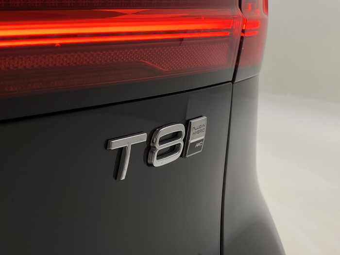 Volvo V90 T8 AWD RECHARGE REZERVACE