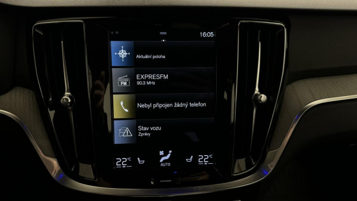 Volvo V60 CROSS COUNTRY B4 REZERVACE