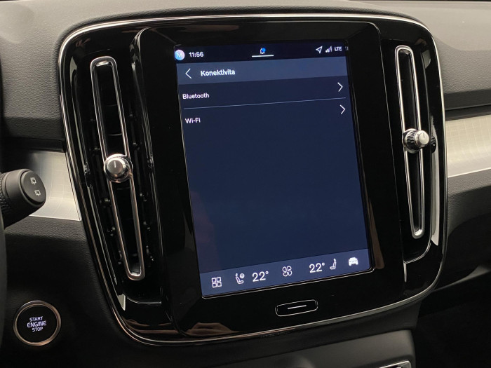 Volvo XC40 B3 AUT PLUS BLACK EDITION
