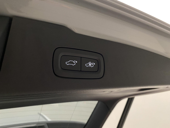 Volvo V60 CC B5 AWD PLUS AUT 1.maj.