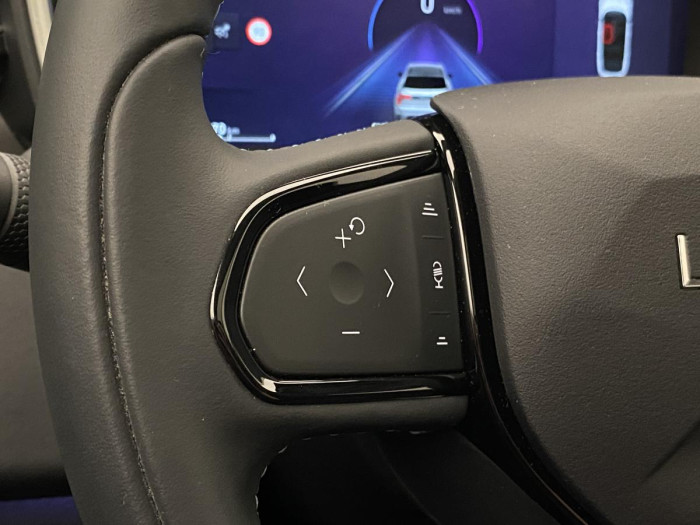 Lynk & Co 01 PHEV DCT AUT 1.maj.