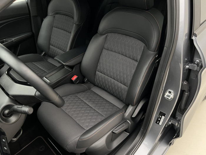 MG MG3 EXCLUSIVE HYBRID+ AUT CZ 1.maj 1.5 Exclusive