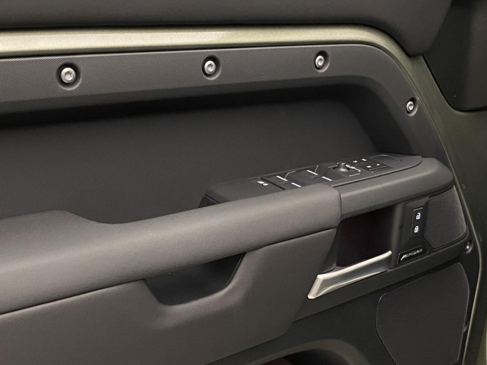 Land Rover Defender 110 P425 X-DYNAMIC HSE AWD AUT 5.0 Dynamic