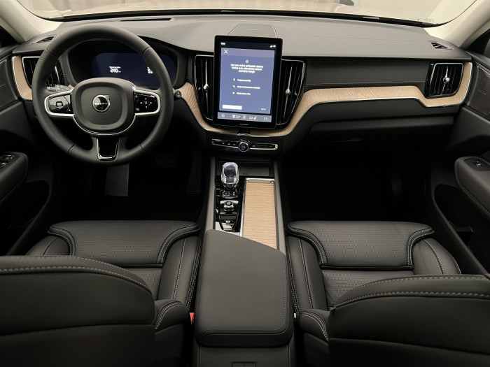Volvo XC60 T6 AWD RECHARGE BRIGHT ULTRA