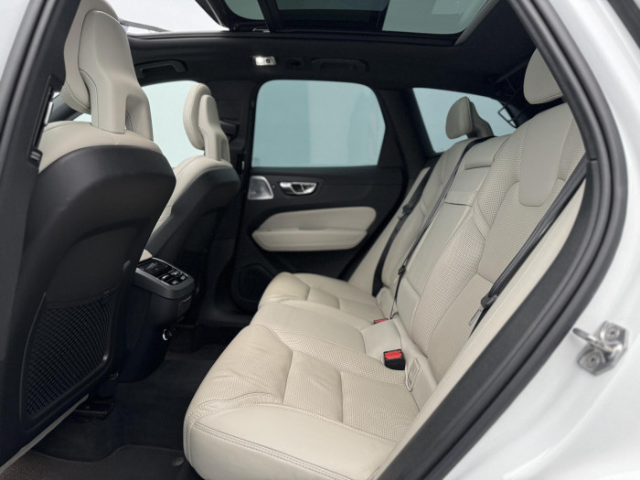 Volvo XC60 D5 AWD INSCRIPTION AUT 2.0 d