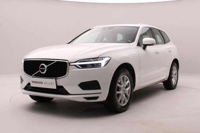Volvo XC60 T5 AWD MOMENTUM AUT CZ 2.0 Momentum